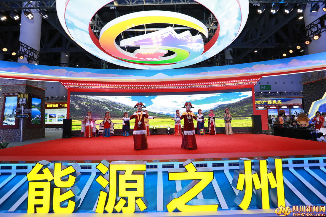 表演 (2).jpg