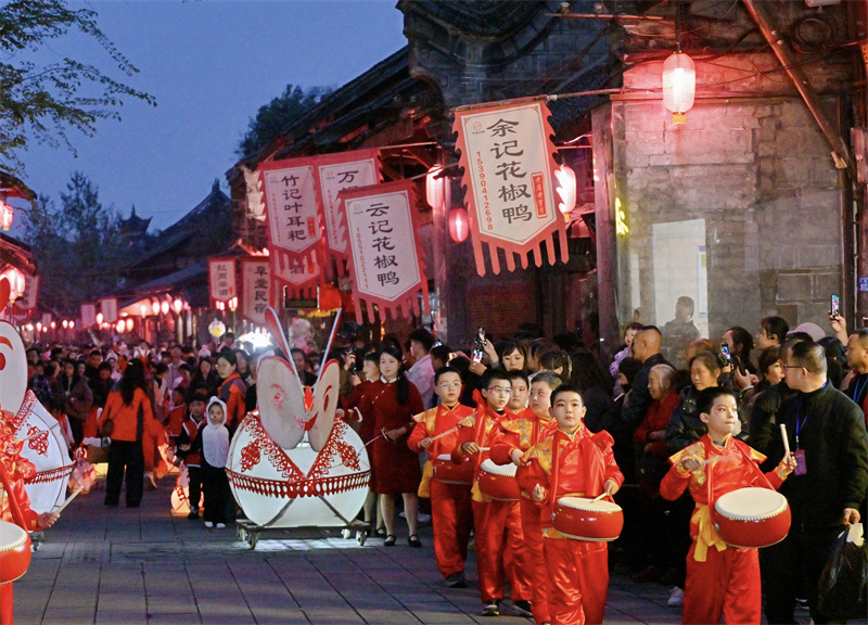 活动现场2.jpg 活动现场2.jpg